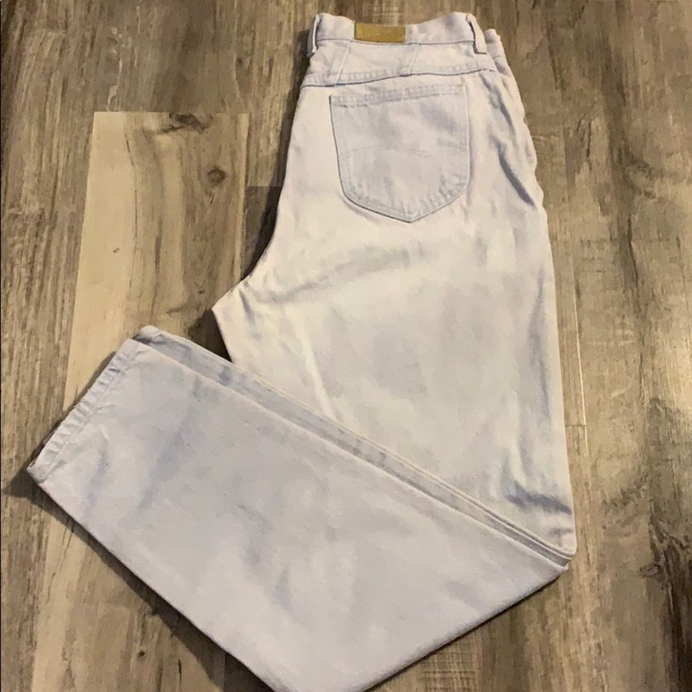 📍Lee light wash Jeans